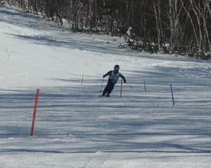 スキー競技への入門もできます