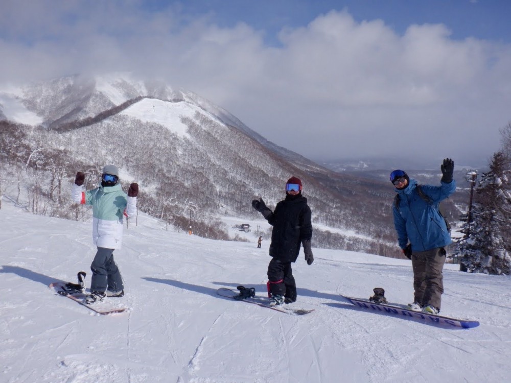 ルスツ山頂からの絶景を見ながらパシャリ☆