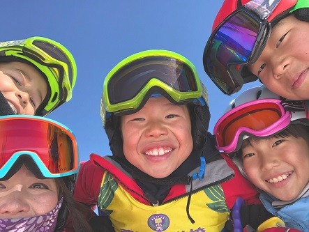 スキー技術にこだわらないから「子供の笑顔」が生まれる